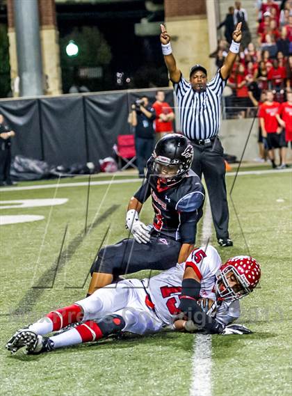Thumbnail 3 in Alief Taylor vs. Langham Creek (UIL 5A Bi-District Playoff) photogallery.