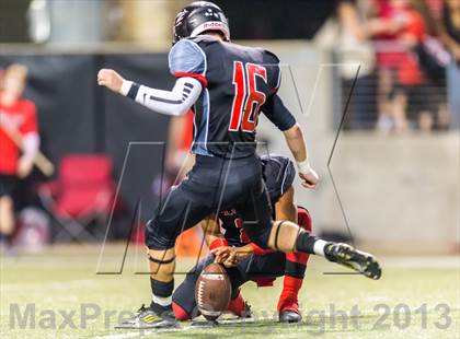 Thumbnail 3 in Alief Taylor vs. Langham Creek (UIL 5A Bi-District Playoff) photogallery.