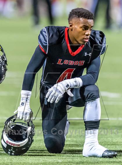 Thumbnail 1 in Alief Taylor vs. Langham Creek (UIL 5A Bi-District Playoff) photogallery.