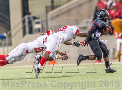 Thumbnail 1 in Alief Taylor vs. Langham Creek (UIL 5A Bi-District Playoff) photogallery.