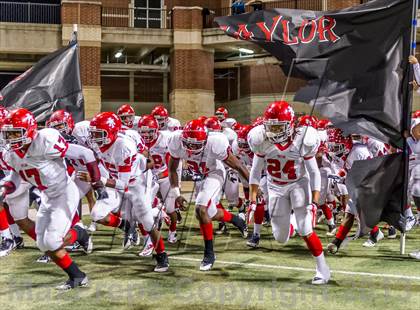 Thumbnail 2 in Alief Taylor vs. Langham Creek (UIL 5A Bi-District Playoff) photogallery.