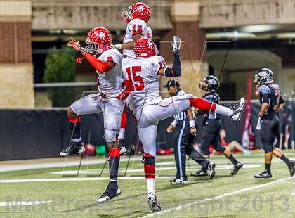 Thumbnail 2 in Alief Taylor vs. Langham Creek (UIL 5A Bi-District Playoff) photogallery.