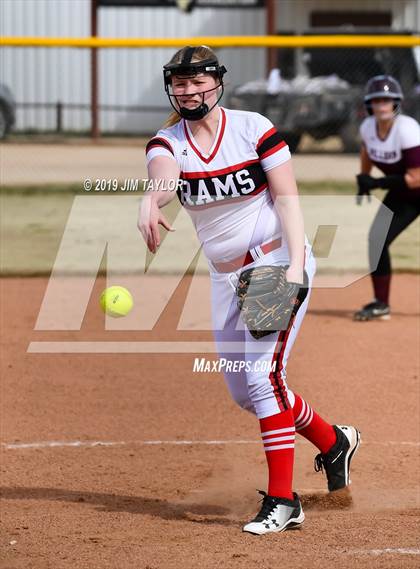 Thumbnail 3 in Mineral Wells vs Millsap (Jacksboro Softball Tournament) photogallery.