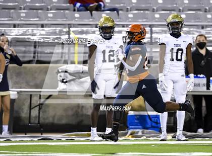 Thumbnail 3 in Klein Collins @ Bridgeland (UIL 6A D2 Bi-District Playoffs) photogallery.