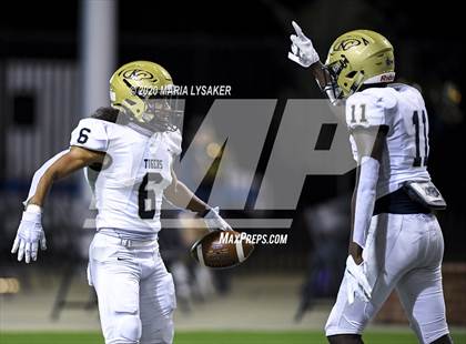 Thumbnail 2 in Klein Collins @ Bridgeland (UIL 6A D2 Bi-District Playoffs) photogallery.