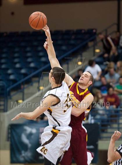 Thumbnail 2 in El Camino vs Torrey Pines (SDS D1 Final) photogallery.