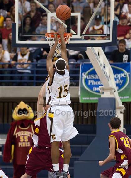 Thumbnail 1 in El Camino vs Torrey Pines (SDS D1 Final) photogallery.