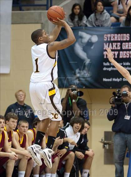 Thumbnail 1 in El Camino vs Torrey Pines (SDS D1 Final) photogallery.