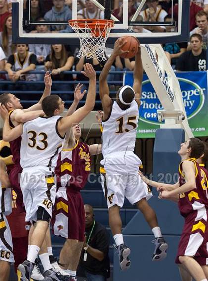 Thumbnail 3 in El Camino vs Torrey Pines (SDS D1 Final) photogallery.