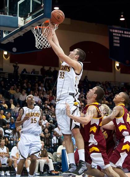 Thumbnail 3 in El Camino vs Torrey Pines (SDS D1 Final) photogallery.
