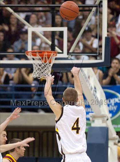 Thumbnail 1 in El Camino vs Torrey Pines (SDS D1 Final) photogallery.