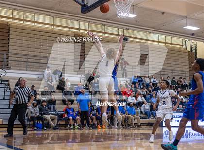 Thumbnail 2 in Graham-Kapowsin @ Olympia photogallery.