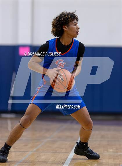 Thumbnail 3 in Graham-Kapowsin @ Olympia photogallery.