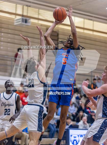 Thumbnail 2 in Graham-Kapowsin @ Olympia photogallery.