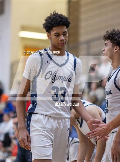 Thumbnail 3 in Graham-Kapowsin @ Olympia photogallery.