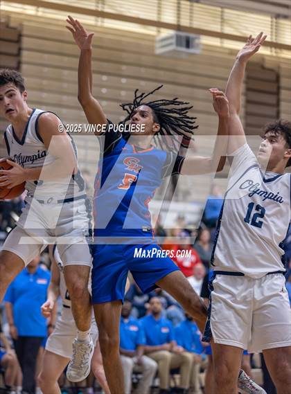 Thumbnail 2 in Graham-Kapowsin @ Olympia photogallery.