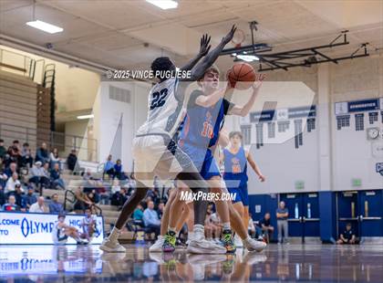 Thumbnail 3 in Graham-Kapowsin @ Olympia photogallery.