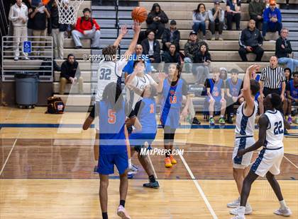 Thumbnail 3 in Graham-Kapowsin @ Olympia photogallery.