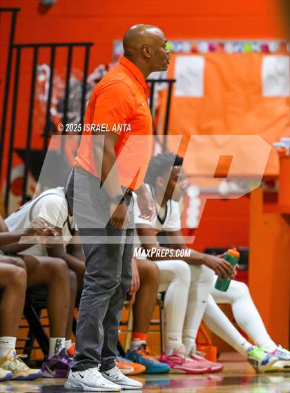 Thumbnail 2 in Douglas Byrd @ South View photogallery.