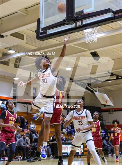 Thumbnail 2 in Douglas Byrd @ South View photogallery.