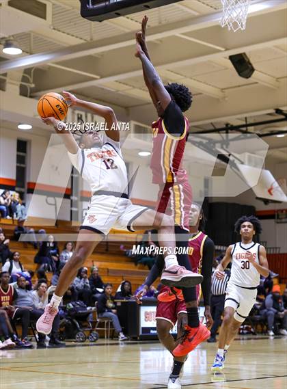 Thumbnail 3 in Douglas Byrd @ South View photogallery.