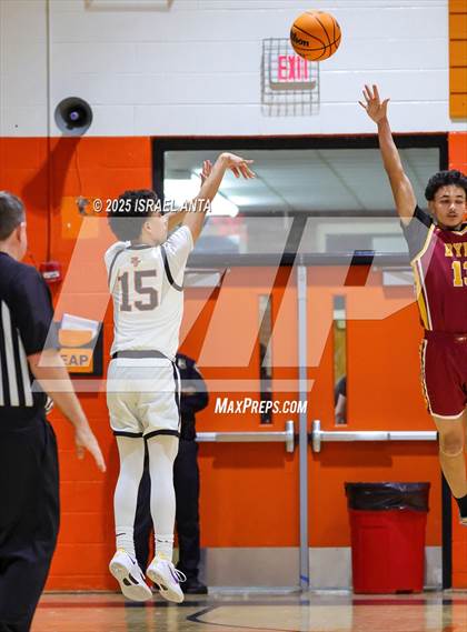 Thumbnail 2 in Douglas Byrd @ South View photogallery.