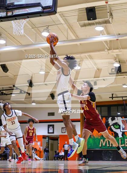 Thumbnail 3 in Douglas Byrd @ South View photogallery.