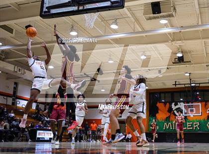 Thumbnail 3 in Douglas Byrd @ South View photogallery.