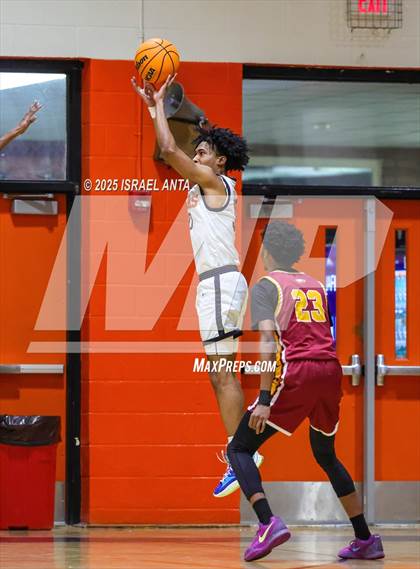 Thumbnail 1 in Douglas Byrd @ South View photogallery.