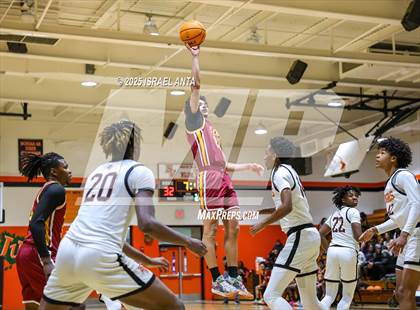 Thumbnail 3 in Douglas Byrd @ South View photogallery.