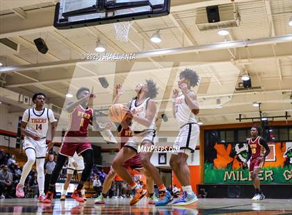 Thumbnail 1 in Douglas Byrd @ South View photogallery.