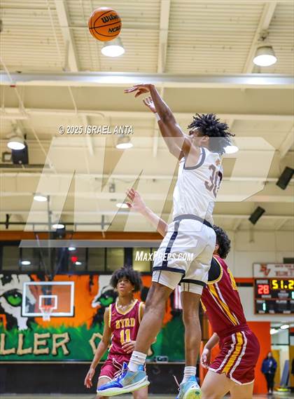 Thumbnail 2 in Douglas Byrd @ South View photogallery.