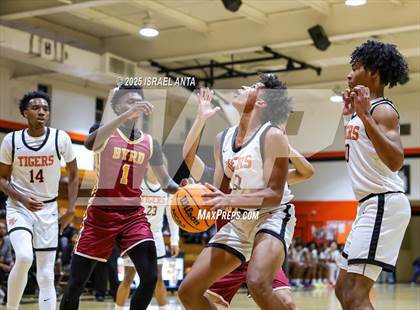 Thumbnail 3 in Douglas Byrd @ South View photogallery.