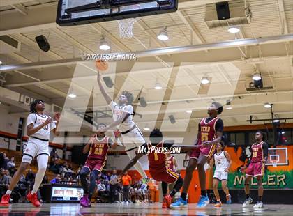 Thumbnail 3 in Douglas Byrd @ South View photogallery.