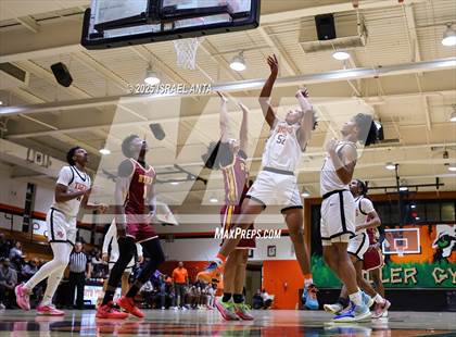 Thumbnail 3 in Douglas Byrd @ South View photogallery.