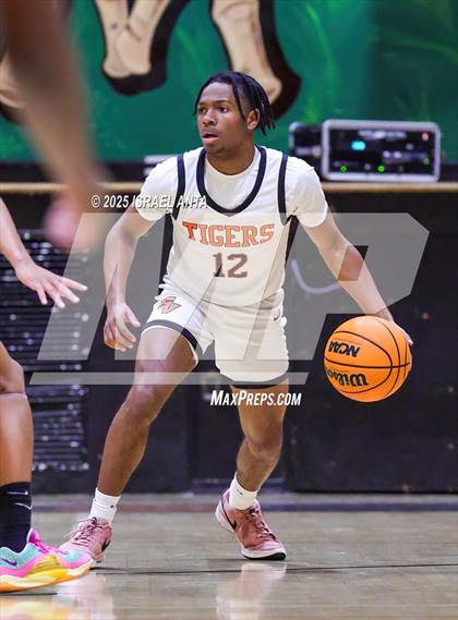Thumbnail 3 in Douglas Byrd @ South View photogallery.