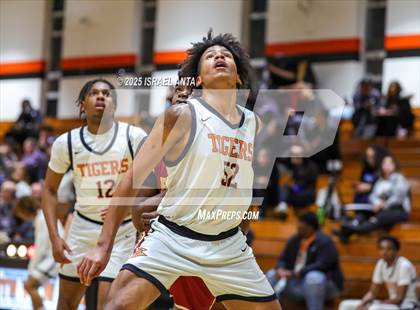 Thumbnail 1 in Douglas Byrd @ South View photogallery.