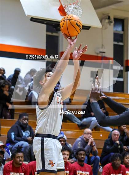 Thumbnail 3 in Douglas Byrd @ South View photogallery.