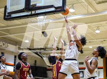 Thumbnail 3 in Douglas Byrd @ South View photogallery.