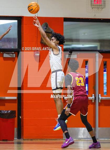 Thumbnail 2 in Douglas Byrd @ South View photogallery.