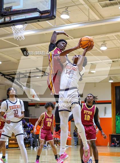 Thumbnail 3 in Douglas Byrd @ South View photogallery.