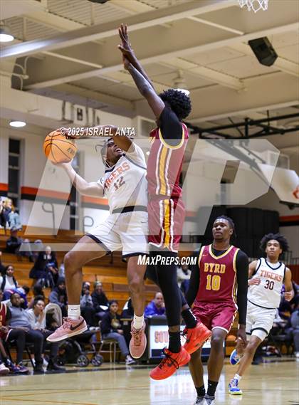 Thumbnail 1 in Douglas Byrd @ South View photogallery.