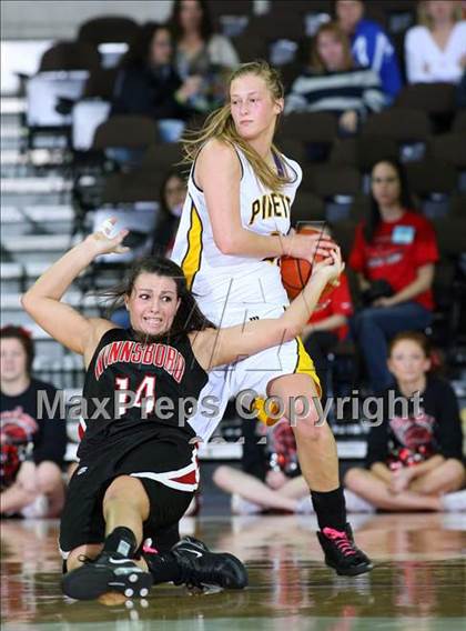 Thumbnail 3 in Poth vs. Winnsboro (UIL 2A Semifinal) photogallery.