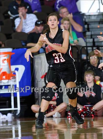 Thumbnail 2 in Poth vs. Winnsboro (UIL 2A Semifinal) photogallery.