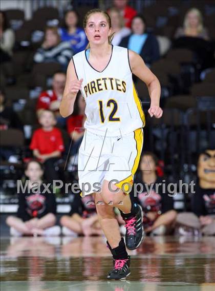 Thumbnail 2 in Poth vs. Winnsboro (UIL 2A Semifinal) photogallery.