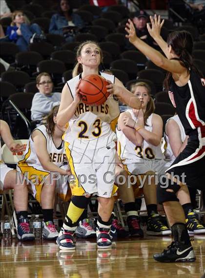 Thumbnail 1 in Poth vs. Winnsboro (UIL 2A Semifinal) photogallery.