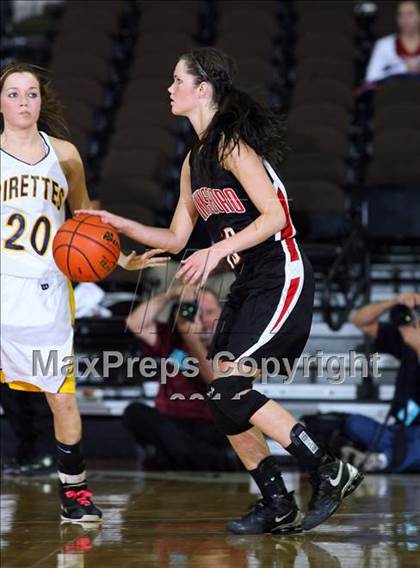 Thumbnail 2 in Poth vs. Winnsboro (UIL 2A Semifinal) photogallery.