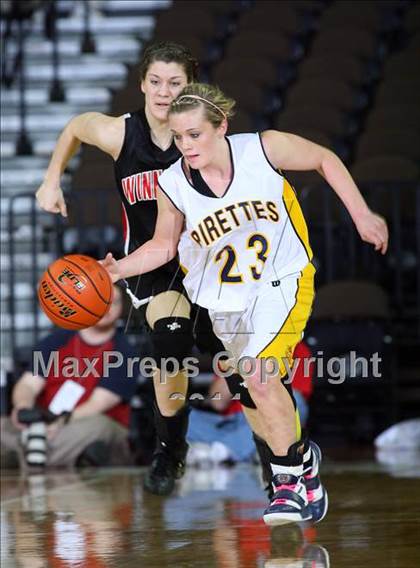 Thumbnail 1 in Poth vs. Winnsboro (UIL 2A Semifinal) photogallery.