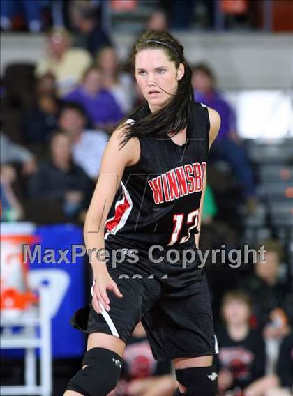 Thumbnail 1 in Poth vs. Winnsboro (UIL 2A Semifinal) photogallery.