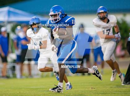 Thumbnail 2 in Menendez vs Clay (Kickoff Classic) photogallery.